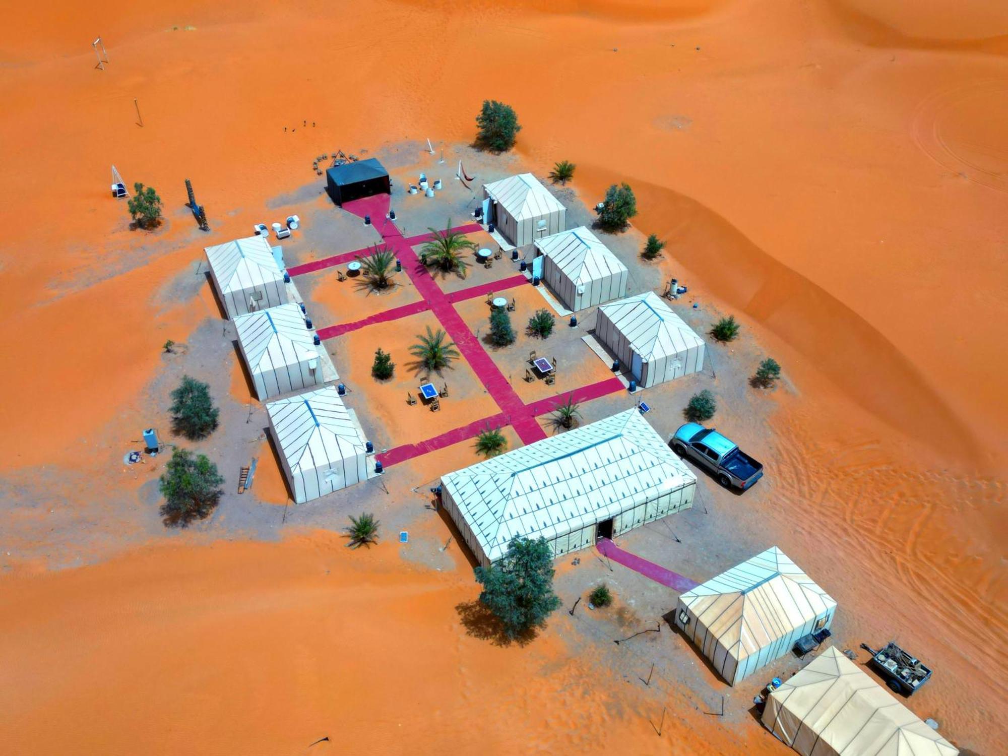 Camel Luxury Camp Bed & Breakfast Merzouga Exterior photo